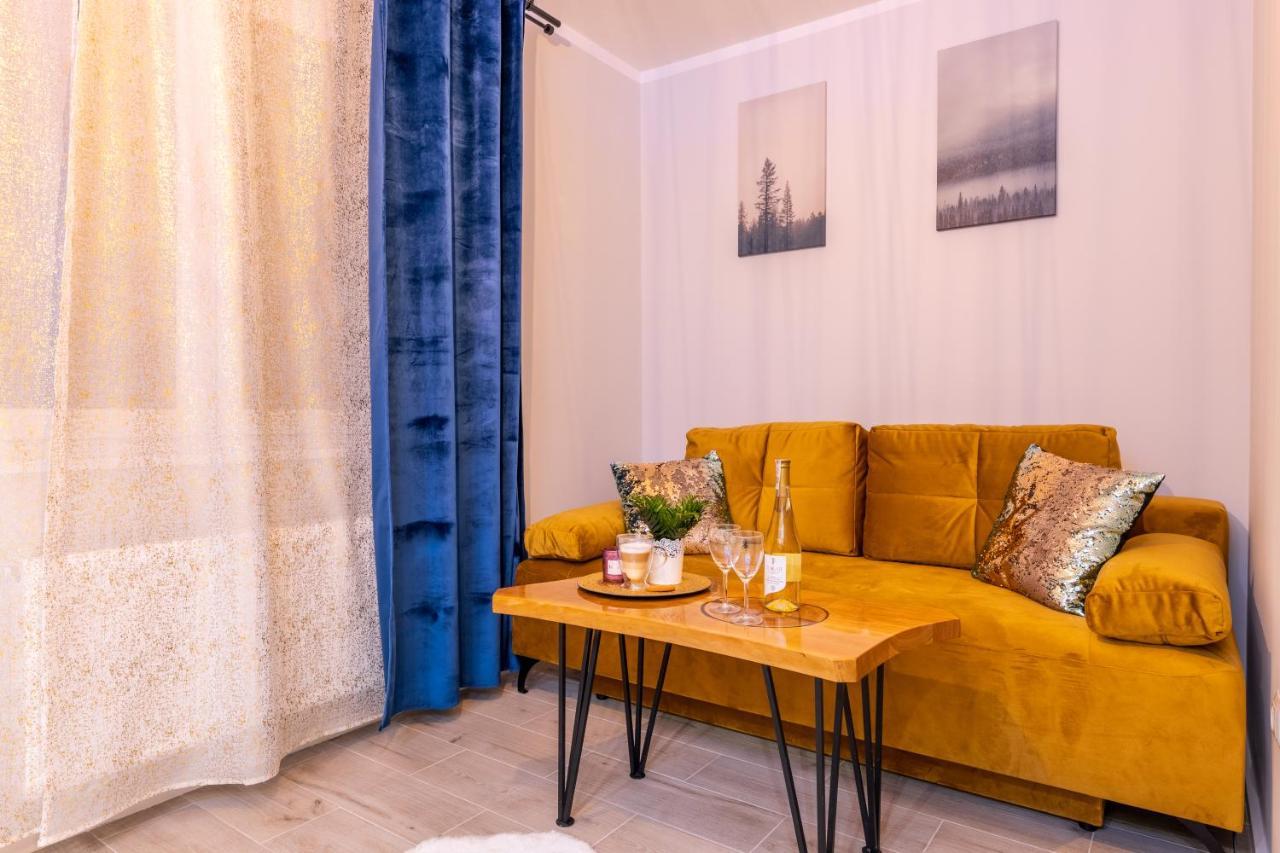 ウストシキ・ドルネApartament Kasztelanアパートメント エクステリア 写真