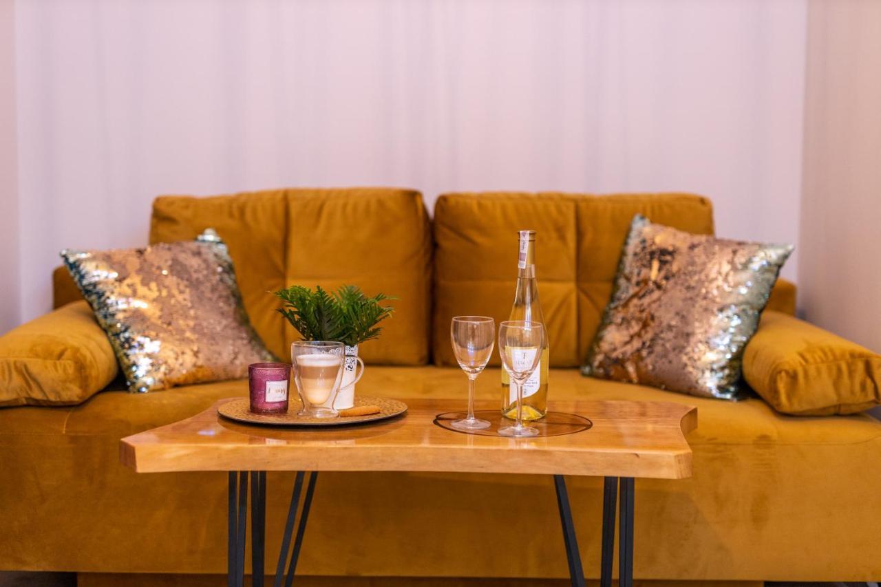 ウストシキ・ドルネApartament Kasztelanアパートメント エクステリア 写真